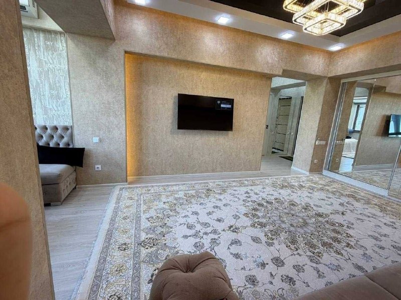 Мирабадский район