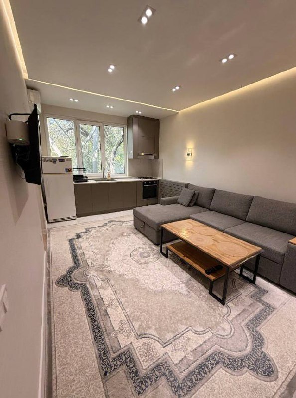 Chilonzor 6-mavze, 40-xonadon. 🏠 1 xonali, 2 xonaga o‘zgartirilgan kvartira. 4-qavatda joylashgan. ✨ Yaxshi remont qilingan, shinam va yashashga tayyor! ☑️ Qul